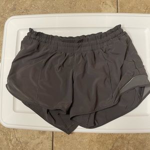 Lululemon Hotty Hot Shorts Size 6, Low Rise, 4 Inch